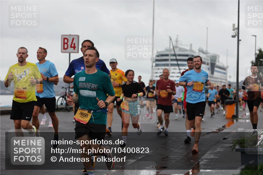 13.09.2026 - Kiel Lauf Andreas Tolksdorf http://msf.ph/oto/10400823 13.09.2026 10:58:35 Kiellinie 1082, 1077, 4, 3650, 4792, 12235, 3771, 1813 meine-sportfotos.de