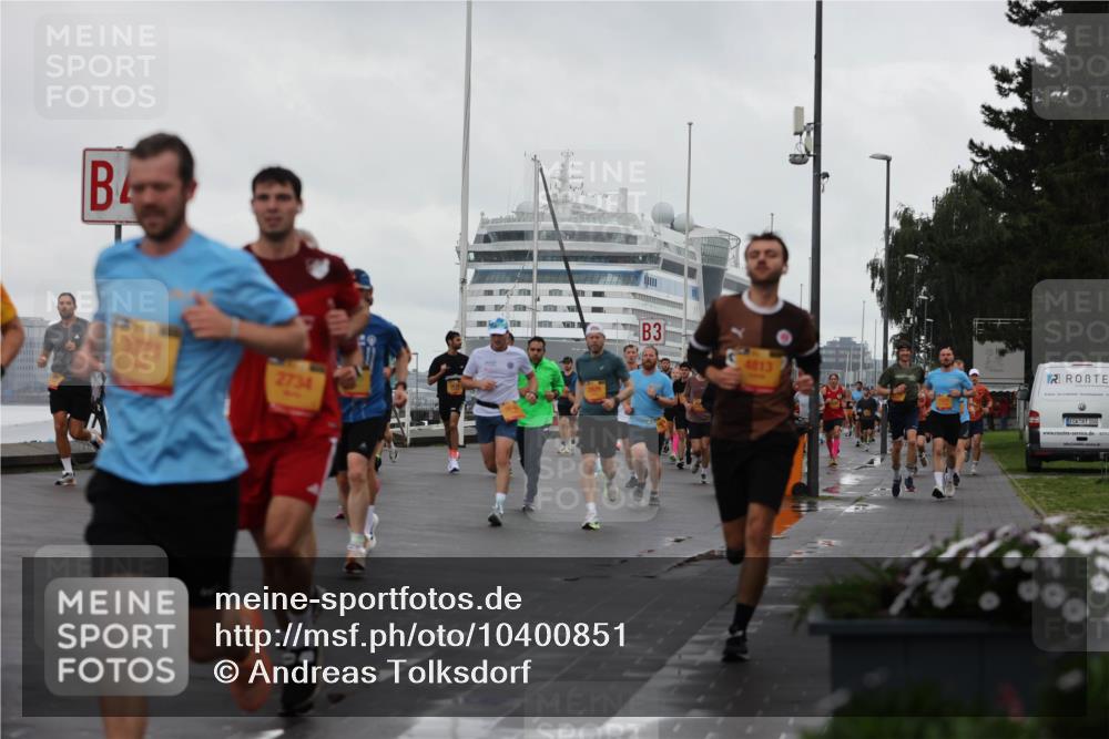 13.09.2026 - Kiel Lauf Andreas Tolksdorf http://msf.ph/oto/10400851 13.09.2026 10:58:37 Kiellinie 3771, 2734, 3, 4813, 100 meine-sportfotos.de