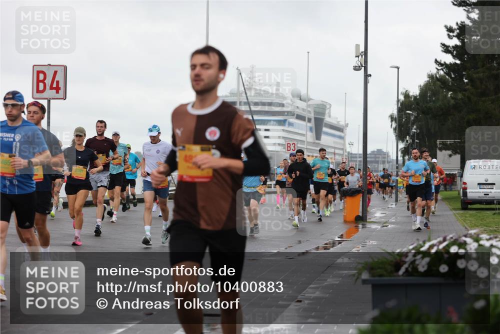 13.09.2026 - Kiel Lauf Andreas Tolksdorf http://msf.ph/oto/10400883 13.09.2026 10:58:38 Kiellinie 4, 465, 5301, 3, 3, 100 meine-sportfotos.de