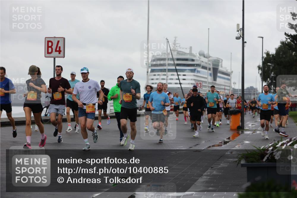 13.09.2026 - Kiel Lauf Andreas Tolksdorf http://msf.ph/oto/10400885 13.09.2026 10:58:39 Kiellinie 4, 5301, 3648, 2629, 3 meine-sportfotos.de