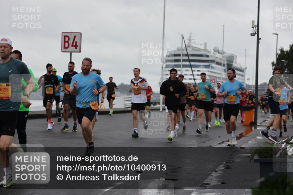 13.09.2026 - Kiel Lauf Andreas Tolksdorf http://msf.ph/oto/10400913 13.09.2026 10:58:42 Kiellinie 4, 39, 629, 3673, 83, 1145, 7570, 63, 1627 meine-sportfotos.de