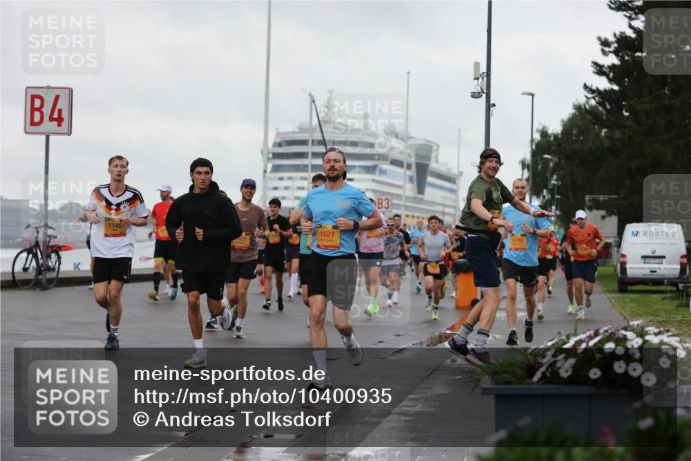 13.09.2026 - Kiel Lauf Andreas Tolksdorf http://msf.ph/oto/10400935 13.09.2026 10:58:43 Kiellinie 4, 1145, 1627, 3, 4749 meine-sportfotos.de