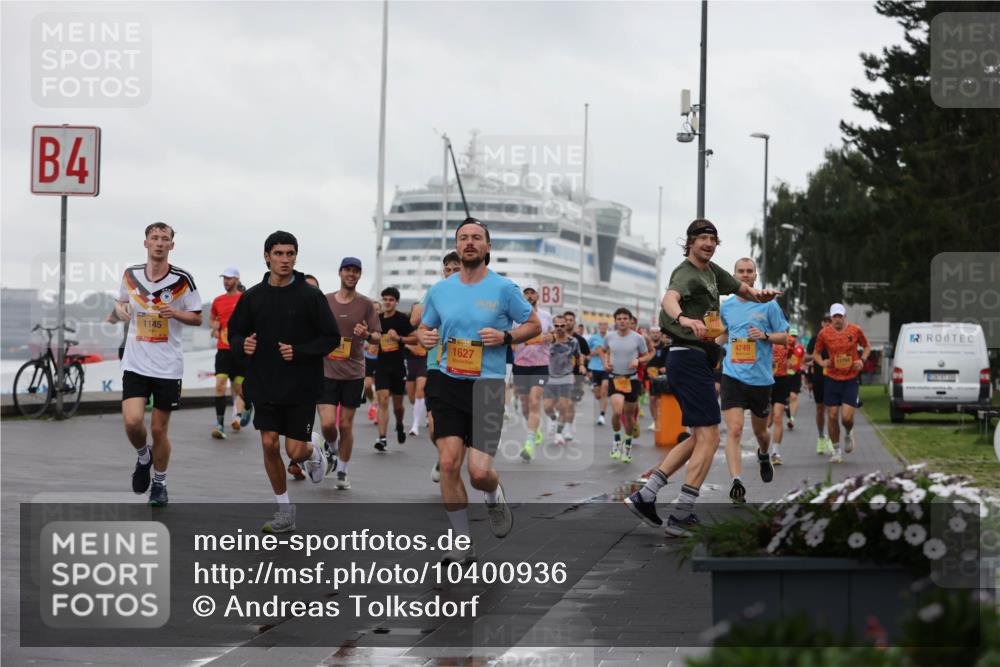 13.09.2026 - Kiel Lauf Andreas Tolksdorf http://msf.ph/oto/10400936 13.09.2026 10:58:43 Kiellinie 4, 1145, 1627, 3, 4749 meine-sportfotos.de