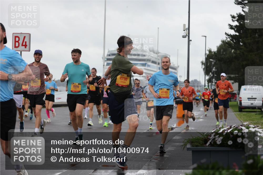 13.09.2026 - Kiel Lauf Andreas Tolksdorf http://msf.ph/oto/10400974 13.09.2026 10:58:45 Kiellinie 4, 3921, 7570, 4, 39, 4730, 4749, 1179 meine-sportfotos.de