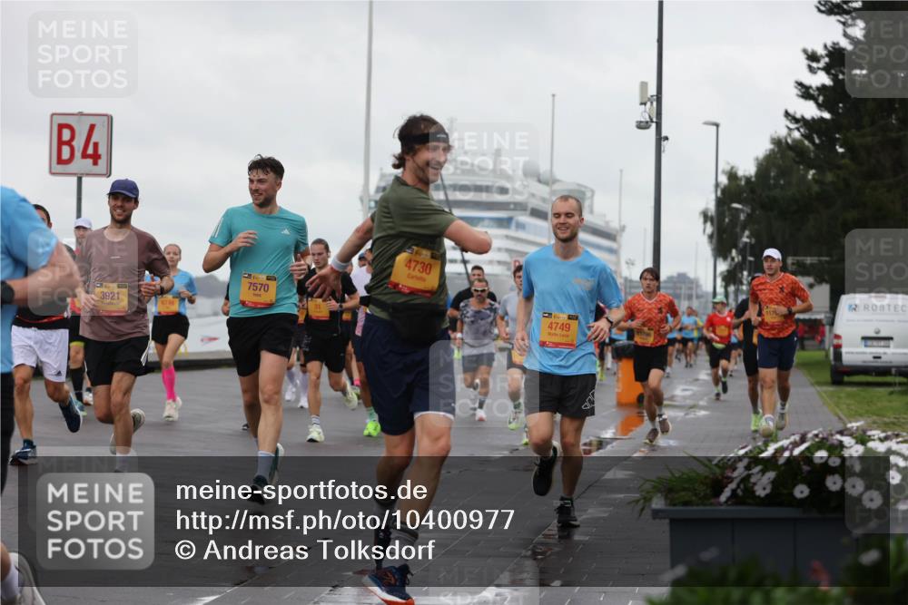 13.09.2026 - Kiel Lauf Andreas Tolksdorf http://msf.ph/oto/10400977 13.09.2026 10:58:45 Kiellinie 4, 38, 3921, 6746, 5, 39, 7570, 4439, 4730, 38, 4749 meine-sportfotos.de