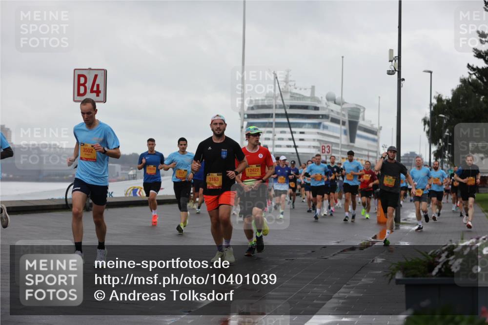 13.09.2026 - Kiel Lauf Andreas Tolksdorf http://msf.ph/oto/10401039 13.09.2026 10:58:52 Kiellinie 4, 3502, 3163, 12422, 3 meine-sportfotos.de