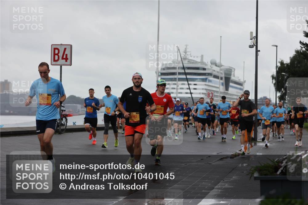 13.09.2026 - Kiel Lauf Andreas Tolksdorf http://msf.ph/oto/10401045 13.09.2026 10:58:53 Kiellinie 3502, 4, 3163, 2422, 3 meine-sportfotos.de