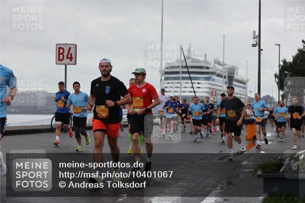 13.09.2026 - Kiel Lauf Andreas Tolksdorf http://msf.ph/oto/10401067 13.09.2026 10:58:54 Kiellinie 4, 817, 39, 3163, 12422, 3, 4290 meine-sportfotos.de