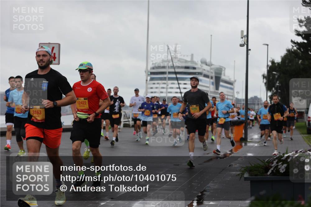 13.09.2026 - Kiel Lauf Andreas Tolksdorf http://msf.ph/oto/10401075 13.09.2026 10:58:54 Kiellinie 38, 3163, 39, 12422, 4290, 11812 meine-sportfotos.de