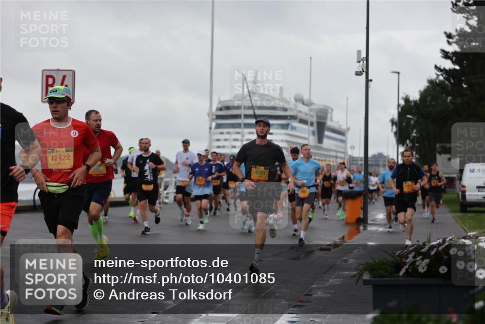 13.09.2026 - Kiel Lauf Andreas Tolksdorf http://msf.ph/oto/10401085 13.09.2026 10:58:55 Kiellinie 12422, 0, 4290, 11812 meine-sportfotos.de