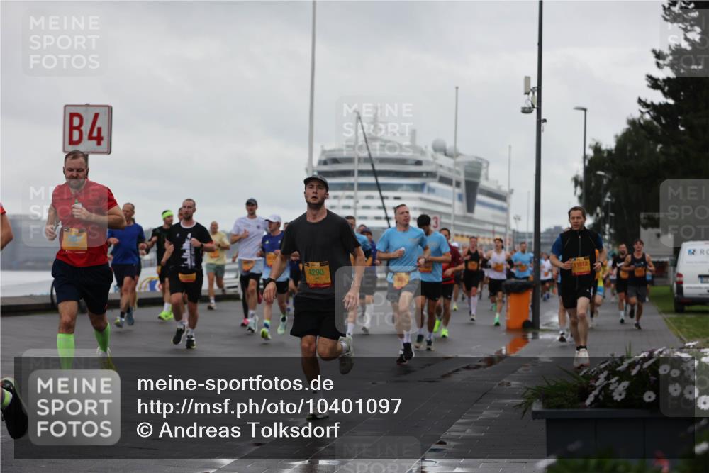 13.09.2026 - Kiel Lauf Andreas Tolksdorf http://msf.ph/oto/10401097 13.09.2026 10:58:55 Kiellinie 4, 1, 35, 4290, 11812 meine-sportfotos.de