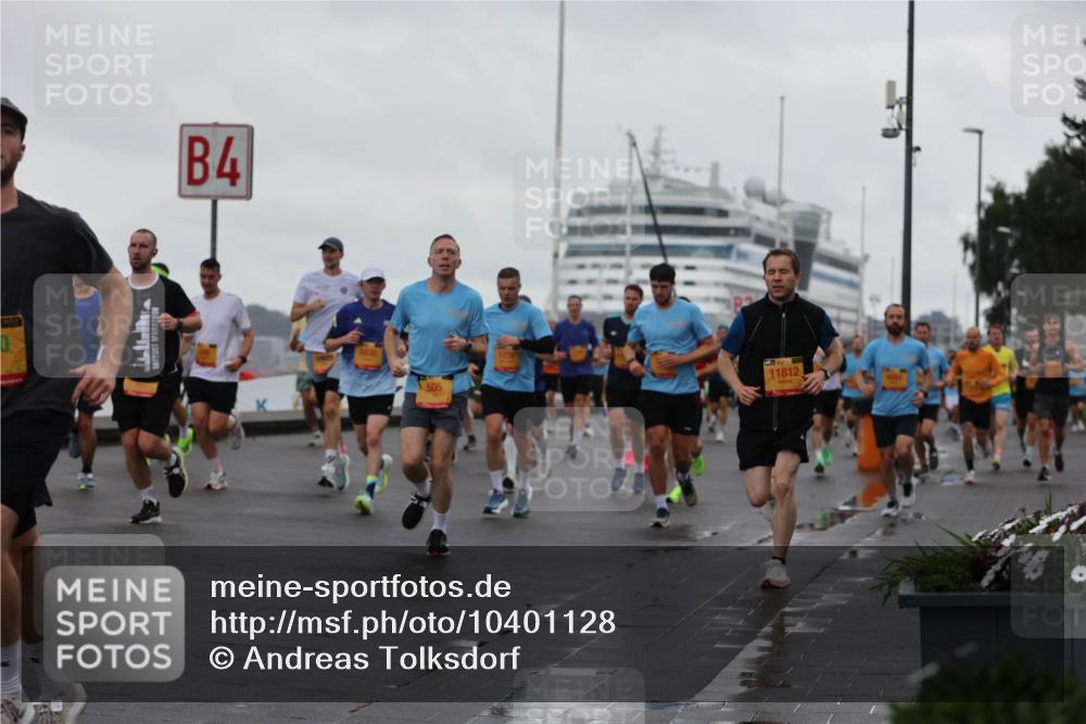 13.09.2026 - Kiel Lauf Andreas Tolksdorf http://msf.ph/oto/10401128 13.09.2026 10:58:57 Kiellinie 4, 6630, 505, 11812 meine-sportfotos.de