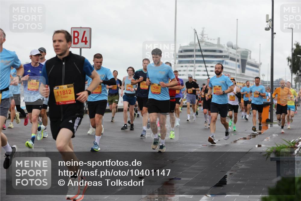 13.09.2026 - Kiel Lauf Andreas Tolksdorf http://msf.ph/oto/10401147 13.09.2026 10:58:59 Kiellinie 6630, 11812, 4, 608, 639, 7436, 7861 meine-sportfotos.de