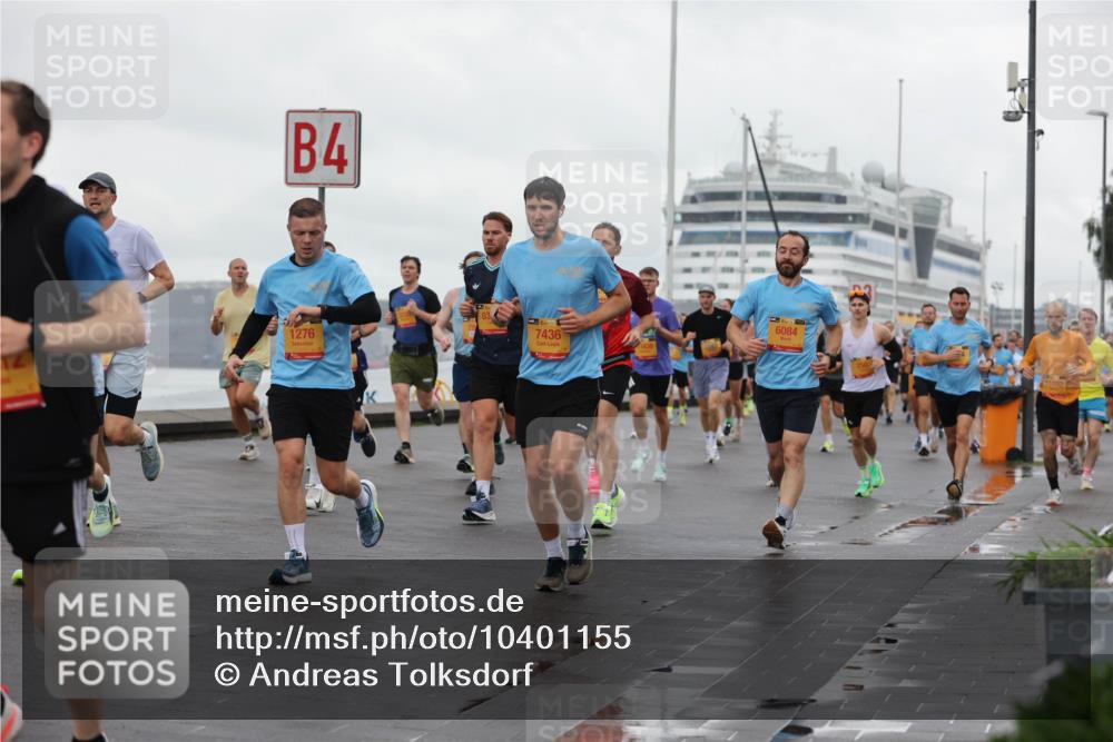 13.09.2026 - Kiel Lauf Andreas Tolksdorf http://msf.ph/oto/10401155 13.09.2026 10:58:59 Kiellinie 4, 1276, 7436, 6084 meine-sportfotos.de