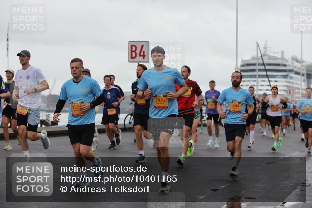 13.09.2026 - Kiel Lauf Andreas Tolksdorf http://msf.ph/oto/10401165 13.09.2026 10:59:00 Kiellinie 4, 38, 7436, 10605, 38, 127, 6084, 3, 1814 meine-sportfotos.de
