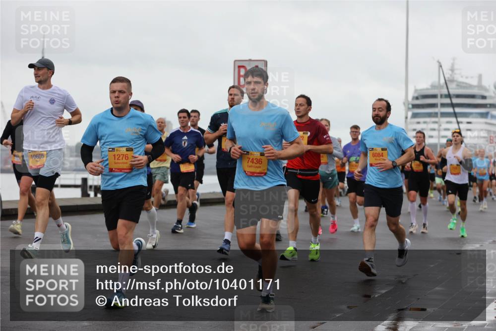 13.09.2026 - Kiel Lauf Andreas Tolksdorf http://msf.ph/oto/10401171 13.09.2026 10:59:00 Kiellinie 10605, 38, 1276, 2, 38, 7436, 6084, 3 meine-sportfotos.de