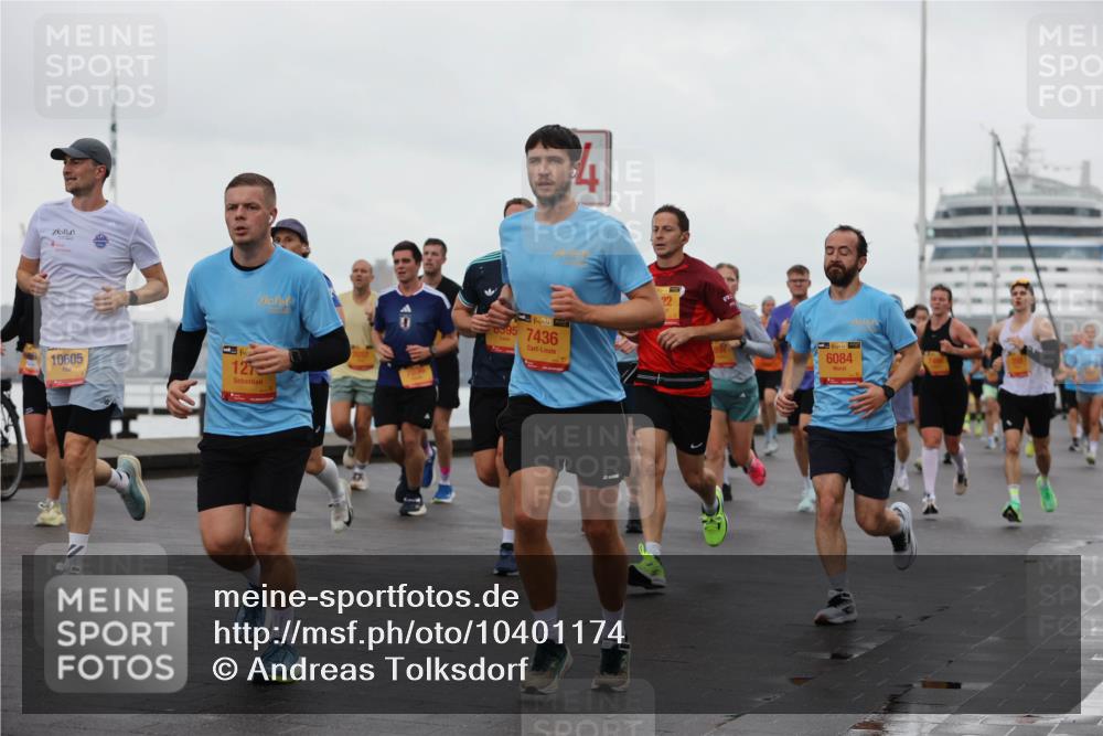 13.09.2026 - Kiel Lauf Andreas Tolksdorf http://msf.ph/oto/10401174 13.09.2026 10:59:00 Kiellinie 39, 595, 7436, 10605, 127, 22, 6084 meine-sportfotos.de