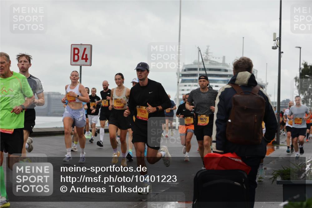 13.09.2026 - Kiel Lauf Andreas Tolksdorf http://msf.ph/oto/10401223 13.09.2026 10:59:18 Kiellinie 820, 4, 783, 39, 9836, 4991, 392, 8872, 11922 meine-sportfotos.de