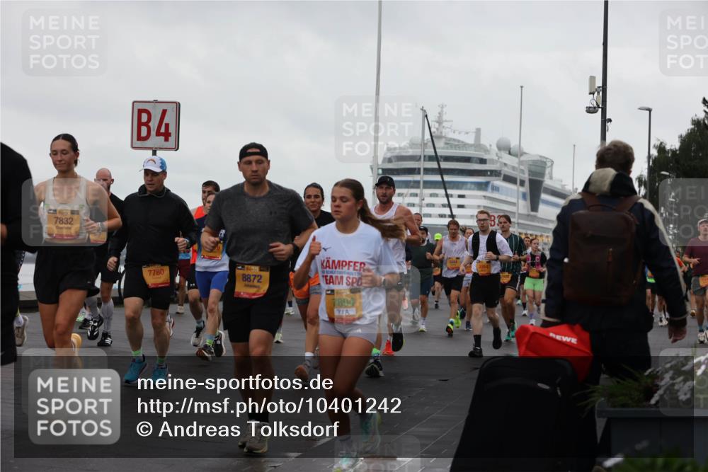 13.09.2026 - Kiel Lauf Andreas Tolksdorf http://msf.ph/oto/10401242 13.09.2026 10:59:20 Kiellinie 1, 39, 7832, 4, 7780, 8872, 704, 7804, 5894, 7078 meine-sportfotos.de