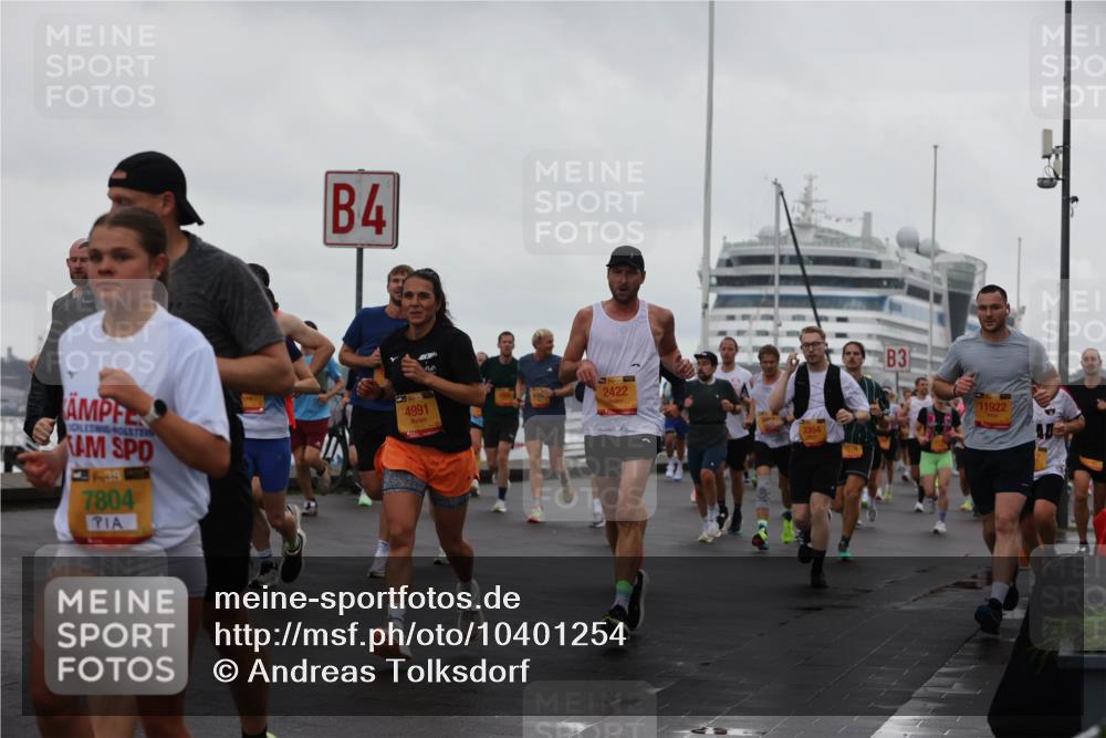 13.09.2026 - Kiel Lauf Andreas Tolksdorf http://msf.ph/oto/10401254 13.09.2026 10:59:21 Kiellinie 4, 39, 7804, 4991, 39, 2422, 3354, 3, 11922 meine-sportfotos.de