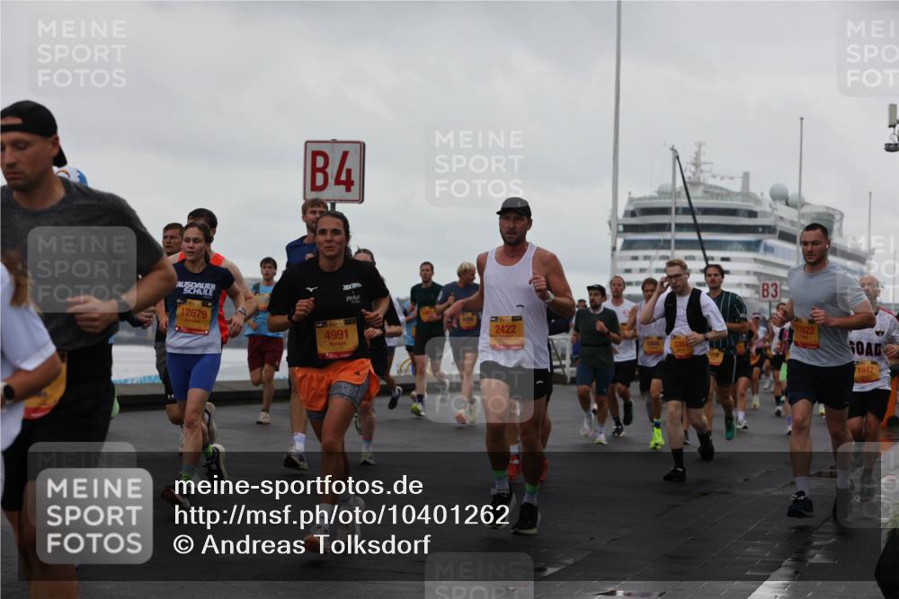 13.09.2026 - Kiel Lauf Andreas Tolksdorf http://msf.ph/oto/10401262 13.09.2026 10:59:21 Kiellinie 4, 35, 12679, 139, 4991, 38, 2422, 3354, 7078, 3, 11922, 1947 meine-sportfotos.de