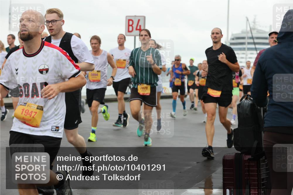 13.09.2026 - Kiel Lauf Andreas Tolksdorf http://msf.ph/oto/10401291 13.09.2026 10:59:25 Kiellinie 5894, 38, 1947, 4, 7078 meine-sportfotos.de