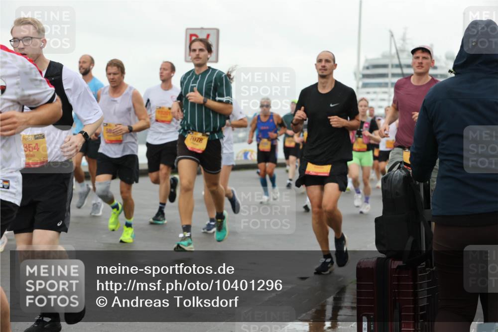 13.09.2026 - Kiel Lauf Andreas Tolksdorf http://msf.ph/oto/10401296 13.09.2026 10:59:25 Kiellinie 38, 354, 7078 meine-sportfotos.de