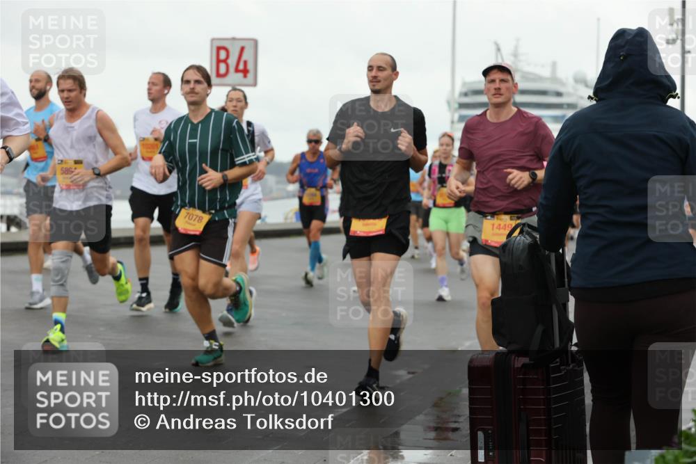 13.09.2026 - Kiel Lauf Andreas Tolksdorf http://msf.ph/oto/10401300 13.09.2026 10:59:25 Kiellinie 589, 7078, 4, 1449 meine-sportfotos.de