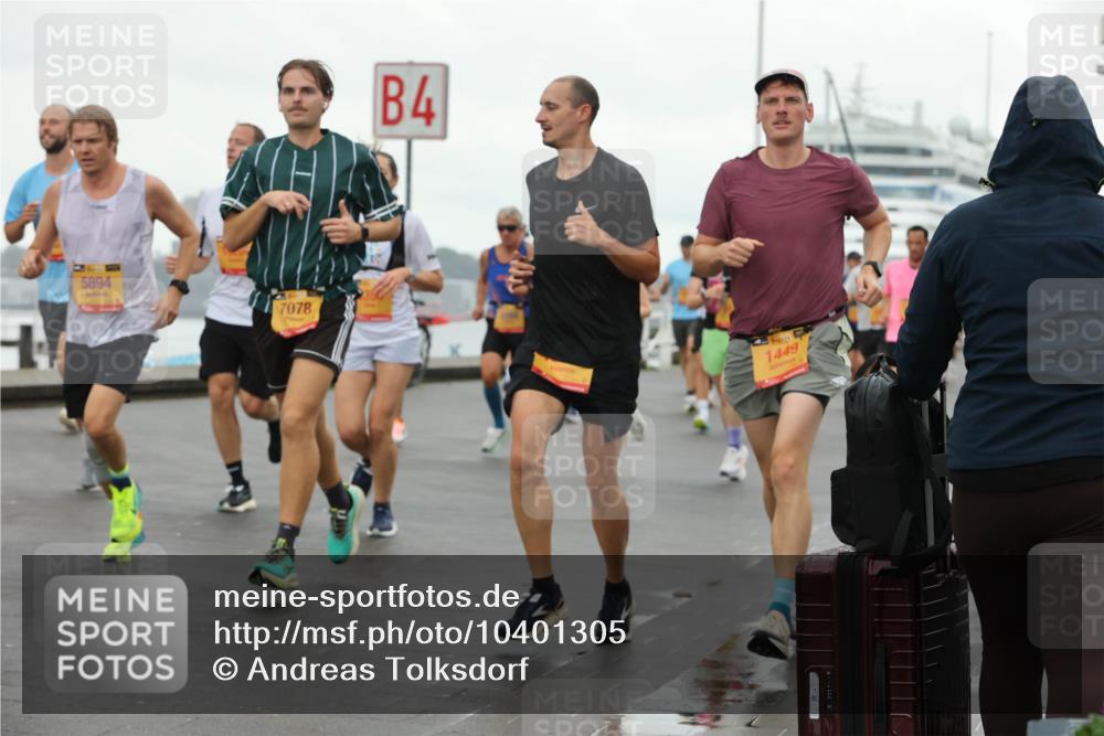 13.09.2026 - Kiel Lauf Andreas Tolksdorf http://msf.ph/oto/10401305 13.09.2026 10:59:26 Kiellinie 5894, 7078, 4, 1449 meine-sportfotos.de