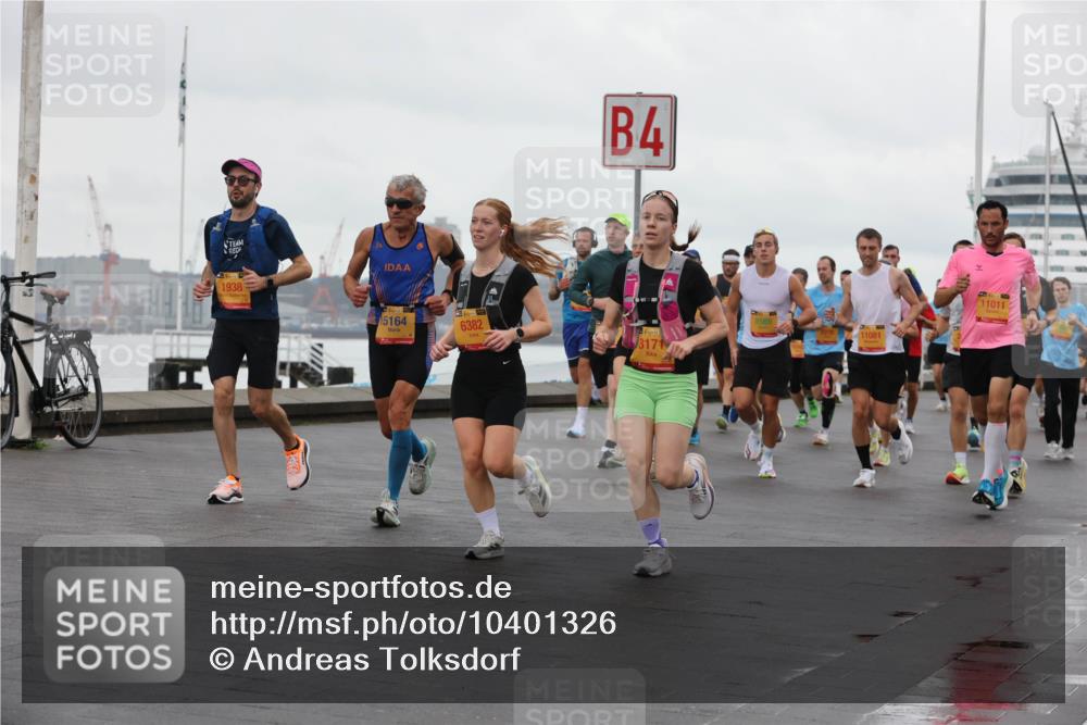 13.09.2026 - Kiel Lauf Andreas Tolksdorf http://msf.ph/oto/10401326 13.09.2026 10:59:27 Kiellinie 1938, 5164, 4, 6382, 3171, 8569, 11081, 11011 meine-sportfotos.de