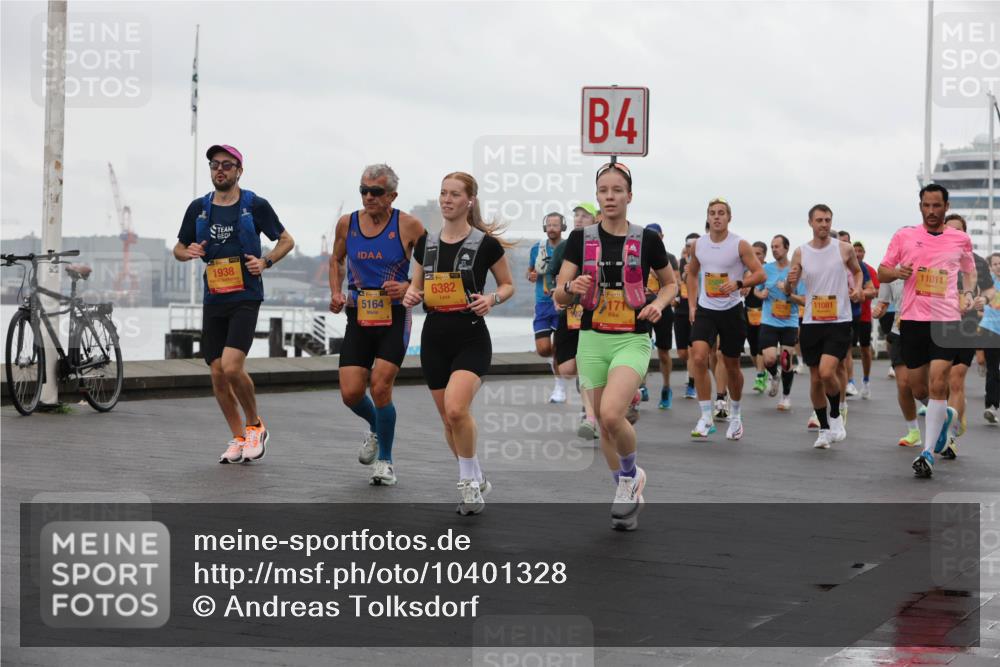 13.09.2026 - Kiel Lauf Andreas Tolksdorf http://msf.ph/oto/10401328 13.09.2026 10:59:28 Kiellinie 1938, 5164, 6382, 4, 38, 171, 11081, 11011 meine-sportfotos.de