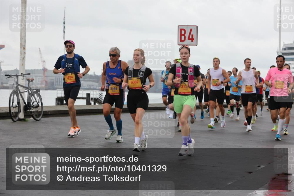 13.09.2026 - Kiel Lauf Andreas Tolksdorf http://msf.ph/oto/10401329 13.09.2026 10:59:28 Kiellinie 1938, 5164, 6382, 4, 11011, 11081, 3171, 2270 meine-sportfotos.de