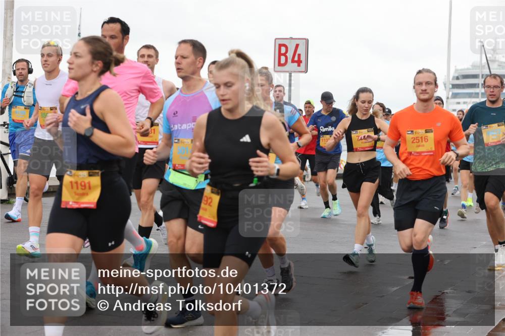 13.09.2026 - Kiel Lauf Andreas Tolksdorf http://msf.ph/oto/10401372 13.09.2026 10:59:31 Kiellinie 1191, 31, 92, 4, 113, 1, 39, 2516 meine-sportfotos.de