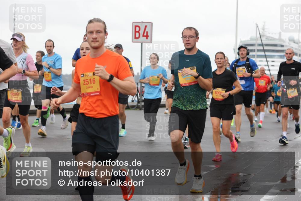 13.09.2026 - Kiel Lauf Andreas Tolksdorf http://msf.ph/oto/10401387 13.09.2026 10:59:32 Kiellinie 9839, 270, 38, 2516, 4, 3638, 8000, 9688 meine-sportfotos.de