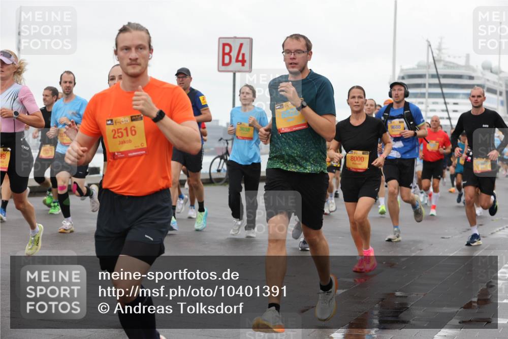 13.09.2026 - Kiel Lauf Andreas Tolksdorf http://msf.ph/oto/10401391 13.09.2026 10:59:32 Kiellinie 39, 38, 2516, 4, 6822, 3638, 8000, 9688 meine-sportfotos.de
