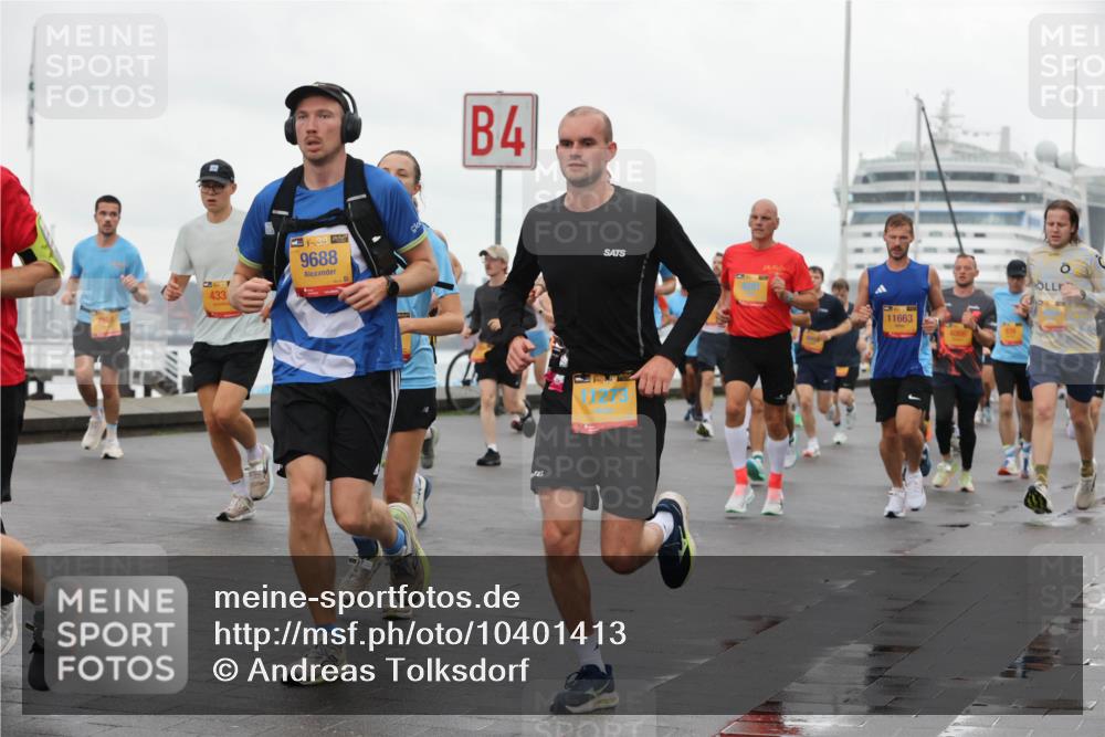 13.09.2026 - Kiel Lauf Andreas Tolksdorf http://msf.ph/oto/10401413 13.09.2026 10:59:34 Kiellinie 433, 9688, 4, 11663, 4066 meine-sportfotos.de