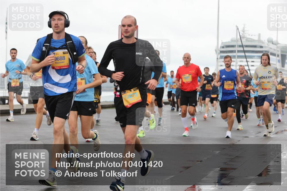 13.09.2026 - Kiel Lauf Andreas Tolksdorf http://msf.ph/oto/10401420 13.09.2026 10:59:34 Kiellinie 9688, 989, 11663 meine-sportfotos.de