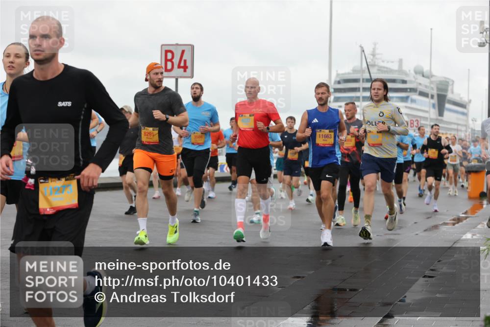13.09.2026 - Kiel Lauf Andreas Tolksdorf http://msf.ph/oto/10401433 13.09.2026 10:59:35 Kiellinie 8291, 4, 3586, 11663, 3 meine-sportfotos.de