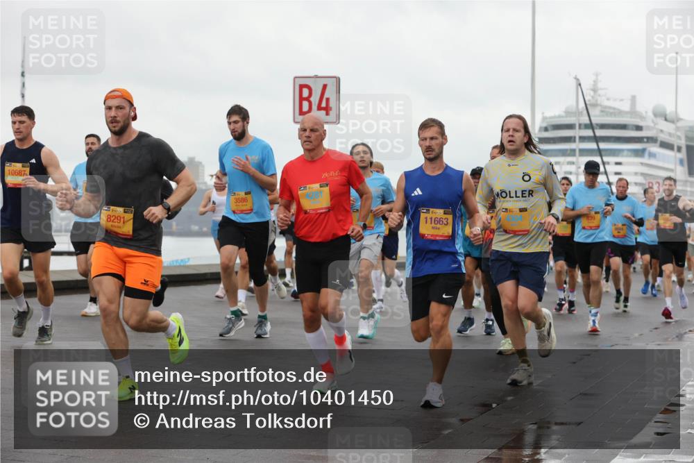 13.09.2026 - Kiel Lauf Andreas Tolksdorf http://msf.ph/oto/10401450 13.09.2026 10:59:36 Kiellinie 10687, 38, 8291, 4, 3586, 38, 11663, 4304 meine-sportfotos.de