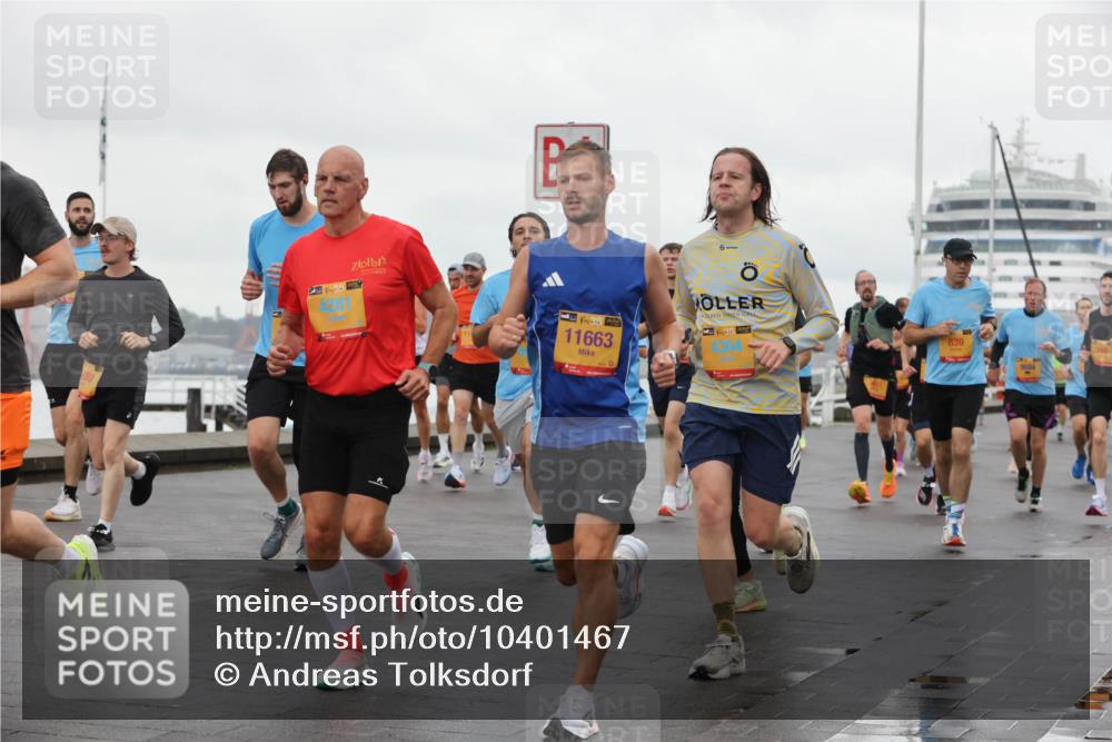 13.09.2026 - Kiel Lauf Andreas Tolksdorf http://msf.ph/oto/10401467 13.09.2026 10:59:37 Kiellinie 4, 38, 11663, 39, 4304, 839, 166 meine-sportfotos.de