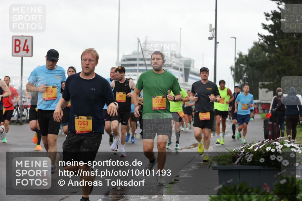 13.09.2026 - Kiel Lauf Andreas Tolksdorf http://msf.ph/oto/10401493 13.09.2026 10:59:39 Kiellinie 4, 839, 38, 7263, 166, 39, 3721, 9631 meine-sportfotos.de