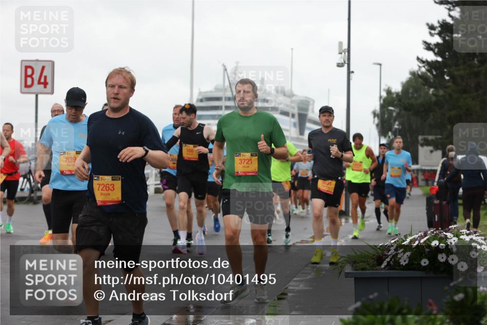 13.09.2026 - Kiel Lauf Andreas Tolksdorf http://msf.ph/oto/10401495 13.09.2026 10:59:39 Kiellinie 4, 839, 7263, 388, 166, 3721, 9631 meine-sportfotos.de