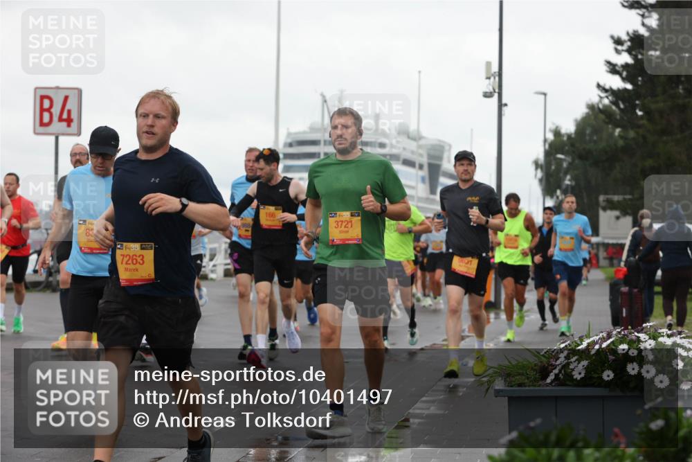 13.09.2026 - Kiel Lauf Andreas Tolksdorf http://msf.ph/oto/10401497 13.09.2026 10:59:39 Kiellinie 4, 83, 38, 7263, 166, 988, 38, 3721, 2625, 9631 meine-sportfotos.de