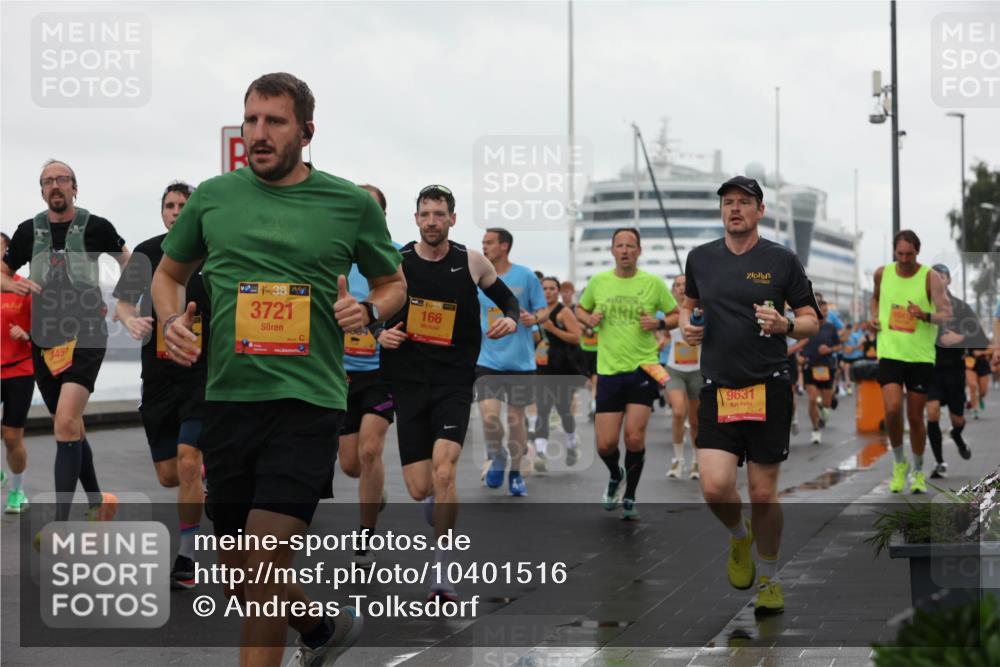 13.09.2026 - Kiel Lauf Andreas Tolksdorf http://msf.ph/oto/10401516 13.09.2026 10:59:40 Kiellinie 451, 38, 3721, 166, 9631 meine-sportfotos.de