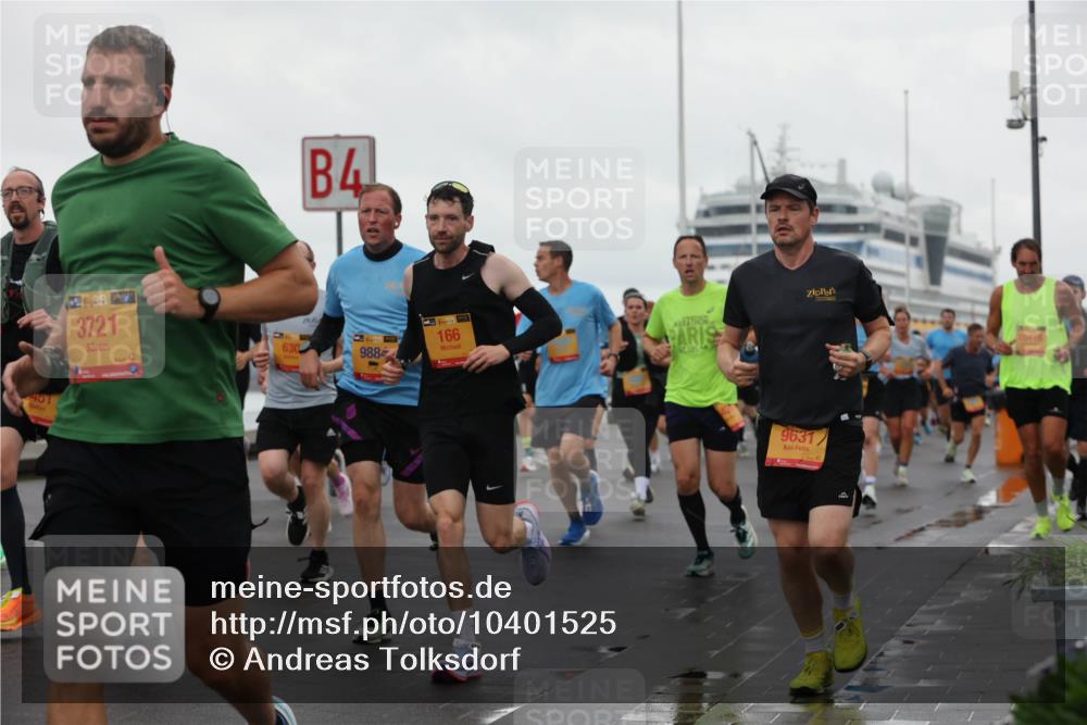 13.09.2026 - Kiel Lauf Andreas Tolksdorf http://msf.ph/oto/10401525 13.09.2026 10:59:40 Kiellinie 45, 4, 38, 3721, 630, 4, 39, 988, 39, 166, 9631, 10416 meine-sportfotos.de
