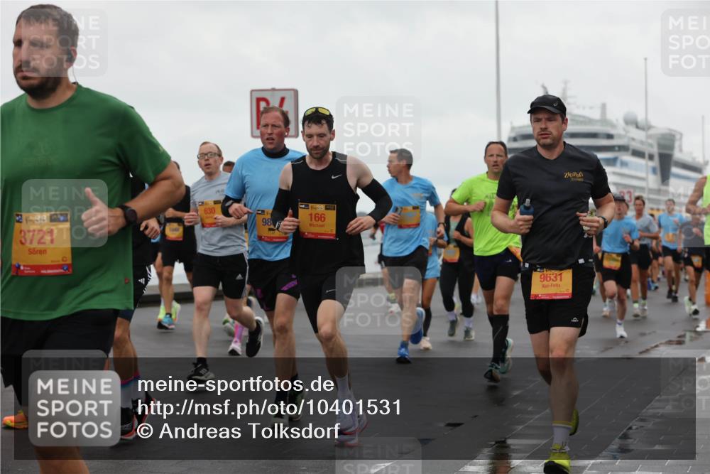 13.09.2026 - Kiel Lauf Andreas Tolksdorf http://msf.ph/oto/10401531 13.09.2026 10:59:41 Kiellinie 21, 39, 3721, 630, 98, 38, 166, 9631 meine-sportfotos.de