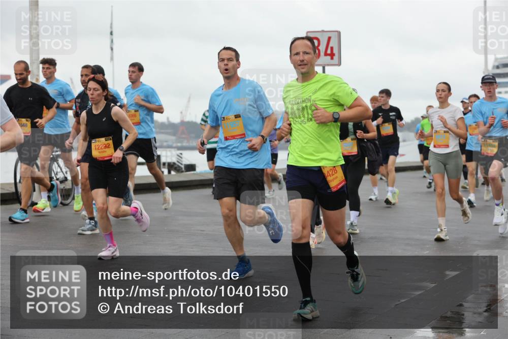 13.09.2026 - Kiel Lauf Andreas Tolksdorf http://msf.ph/oto/10401550 13.09.2026 10:59:43 Kiellinie 1548, 38, 12292, 6366, 295, 38, 11957, 84, 8428, 1145 meine-sportfotos.de