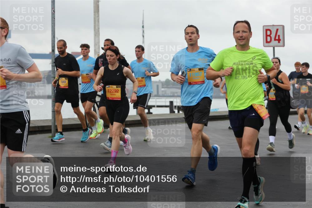 13.09.2026 - Kiel Lauf Andreas Tolksdorf http://msf.ph/oto/10401556 13.09.2026 10:59:43 Kiellinie 1548, 38, 12292, 1366, 1, 38, 11957, 42, 195, 4 meine-sportfotos.de