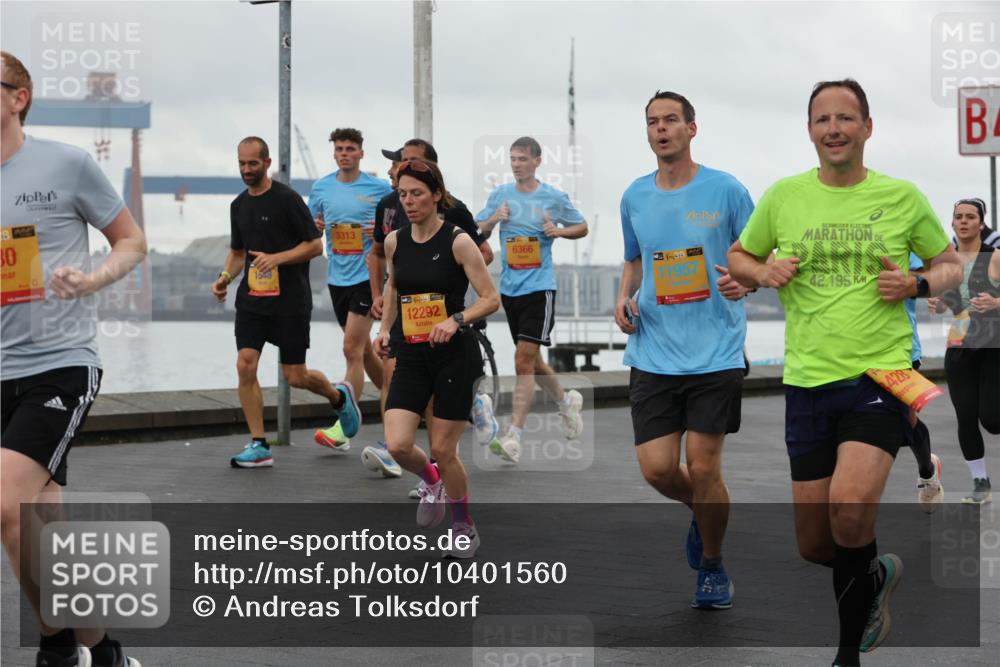 13.09.2026 - Kiel Lauf Andreas Tolksdorf http://msf.ph/oto/10401560 13.09.2026 10:59:43 Kiellinie 30, 34, 3313, 38, 12292, 42, 195, 6366, 38, 11957, 428 meine-sportfotos.de