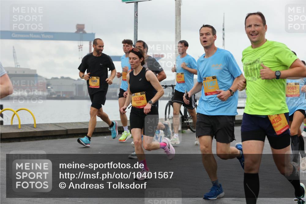 13.09.2026 - Kiel Lauf Andreas Tolksdorf http://msf.ph/oto/10401567 13.09.2026 10:59:43 Kiellinie 38, 324, 1548, 38, 12292, 6366, 11957, 2, 195, 38, 1663, 428 meine-sportfotos.de